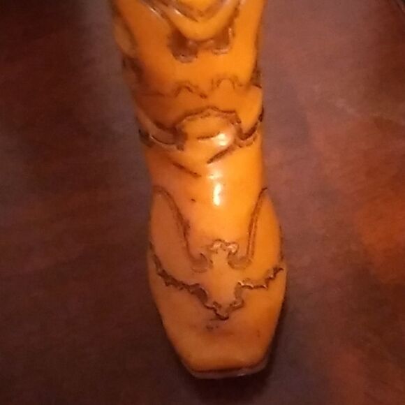 Boot Candle  - Picture 3 of 6